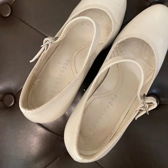 Vintage | Apostrophe | Cream Heels - Picture 13 of 15